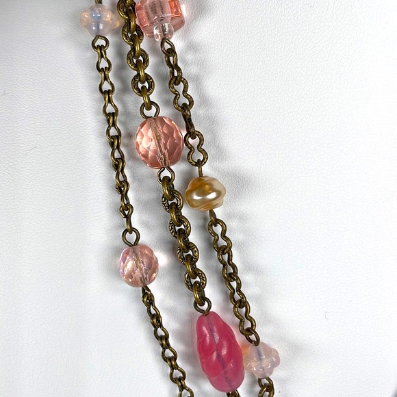 Sweet Romance Victorian Style Locket Necklace - Picture 4 of 5